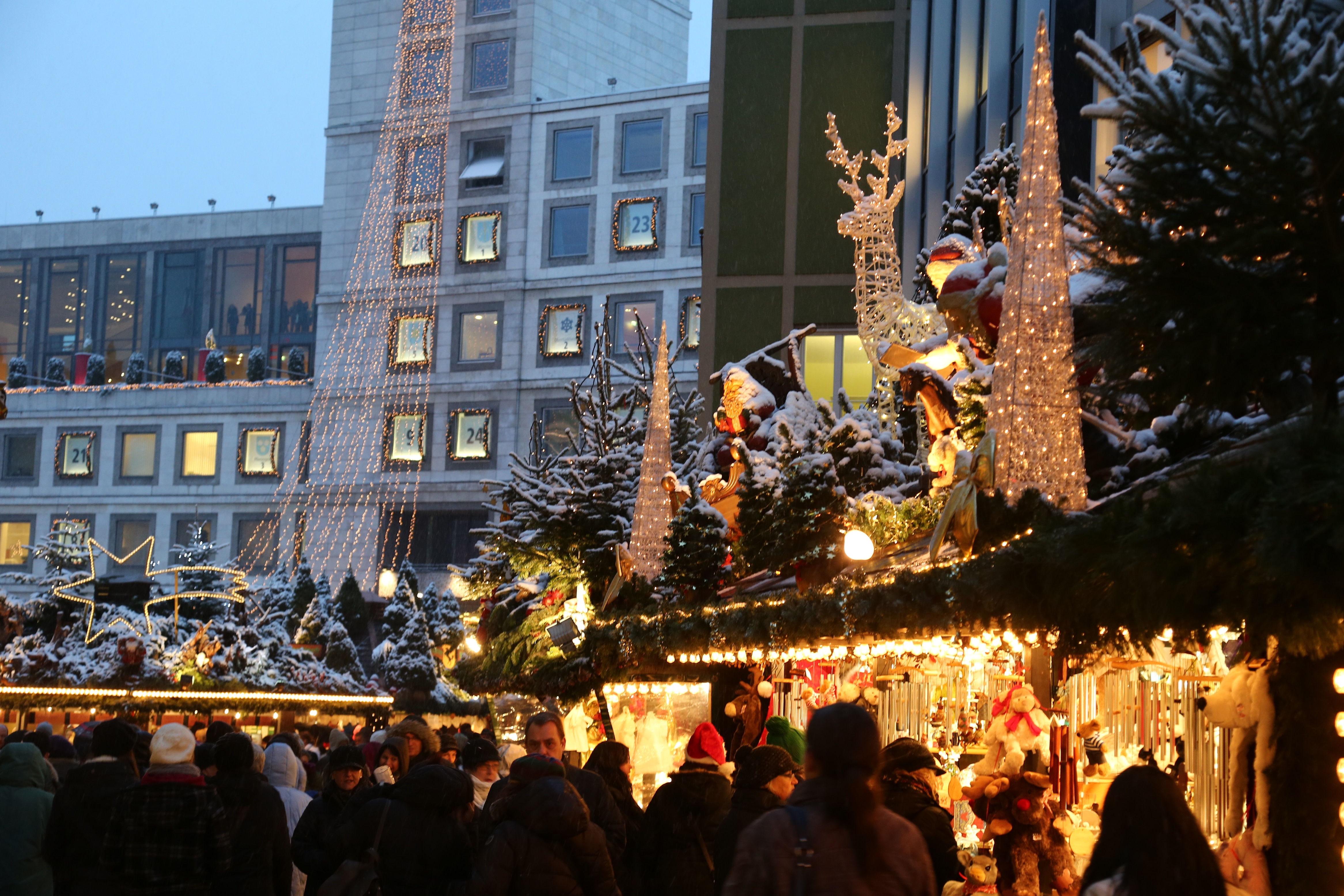 Presse: Stuttgarter Weihnachtsmarkt 28.11. - 23.12.2018